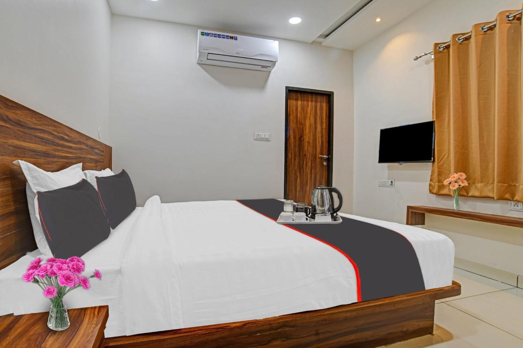 Hotel O Blue Sky Indore Exterior foto