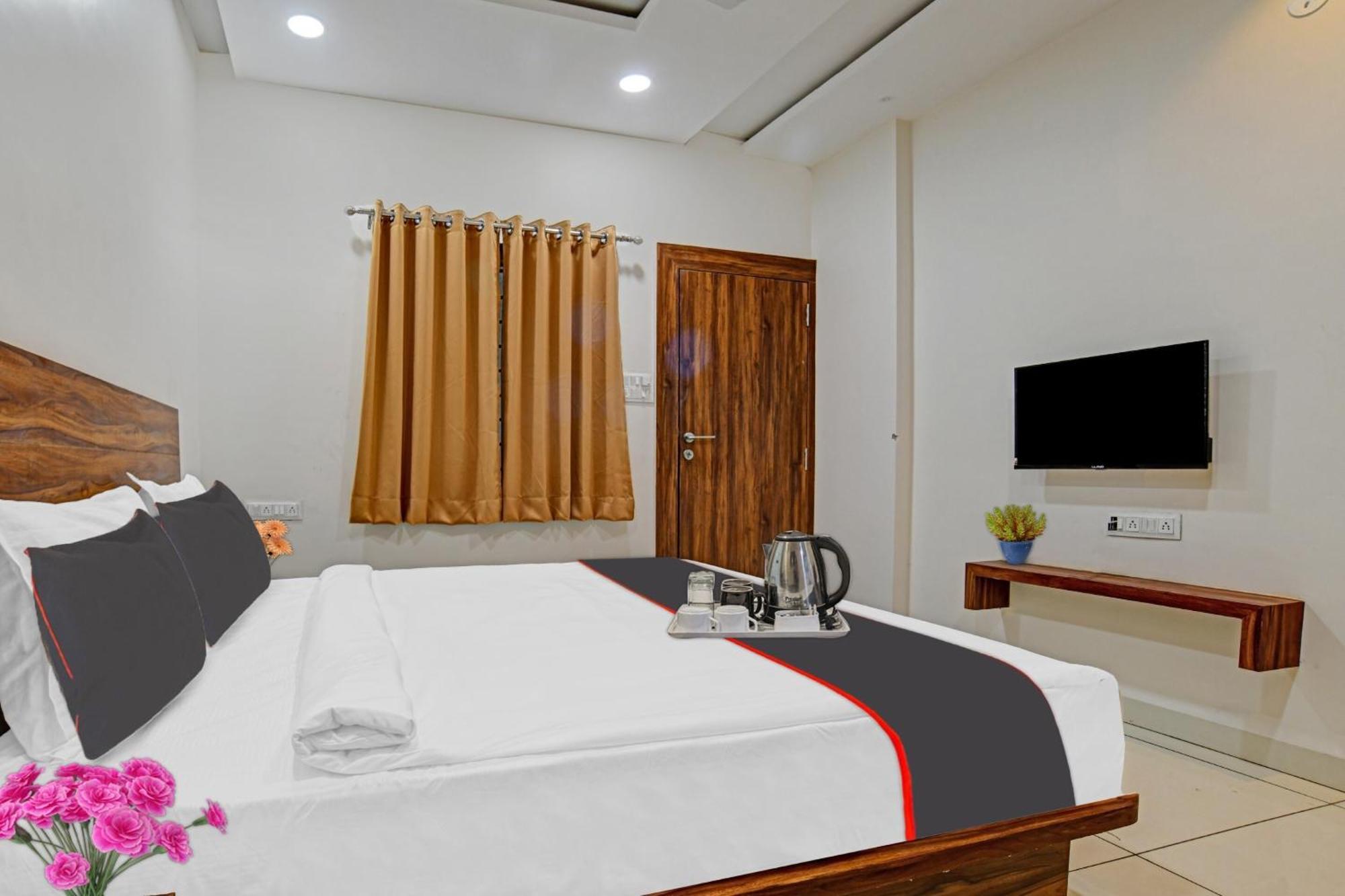 Hotel O Blue Sky Indore Exterior foto